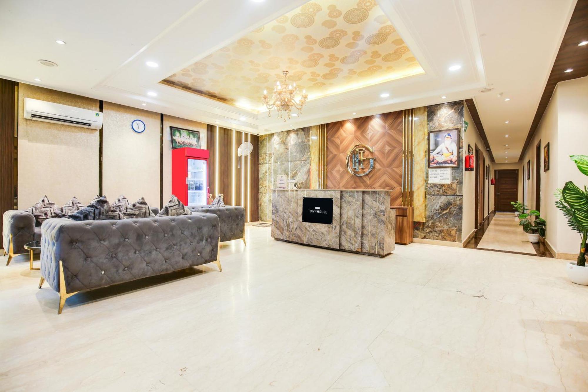 Super Townhouse Grand Fortune Амритсар Экстерьер фото